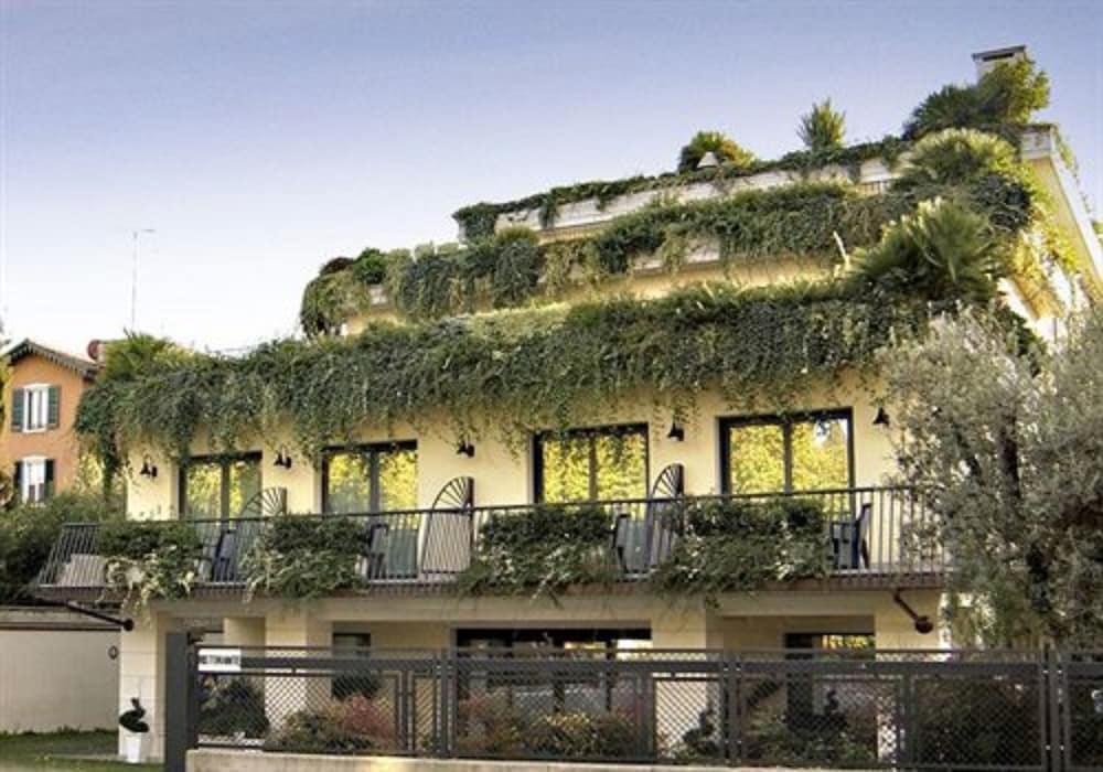 Otel Admiral Erme Desenzano del Garda